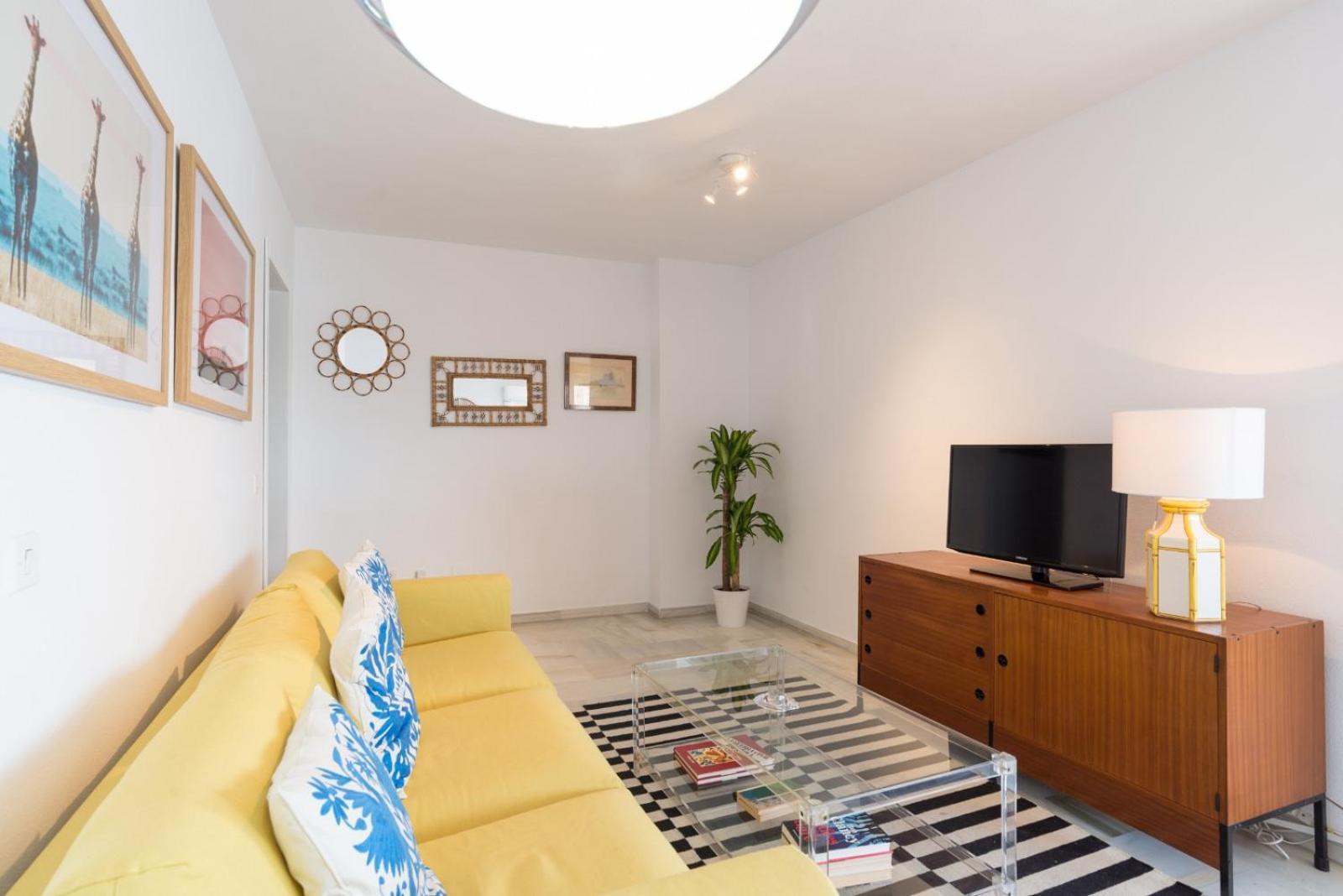 Appartement Mg - Ocean Views In With Parking Included *